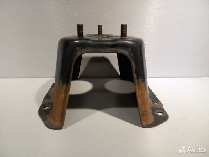 Кронштейн запасного колеса Suzuki Grand Vitara Xl7