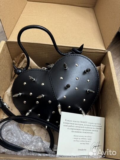 Сумка makey с шипами новая