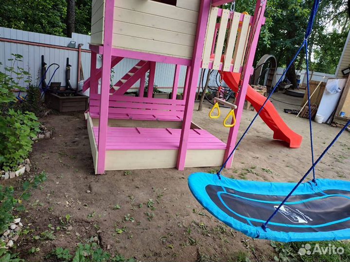 Детский домик на сваях