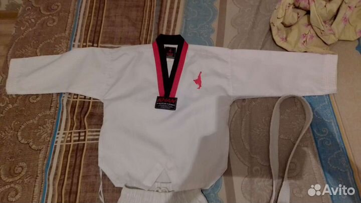 Костюм для тхэквондо