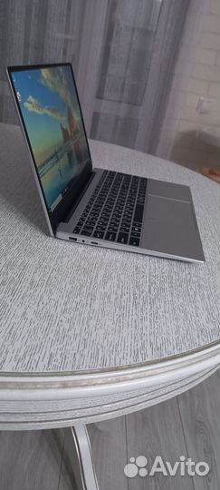 Ноутбук (ультрабук) в идеальном состоянии