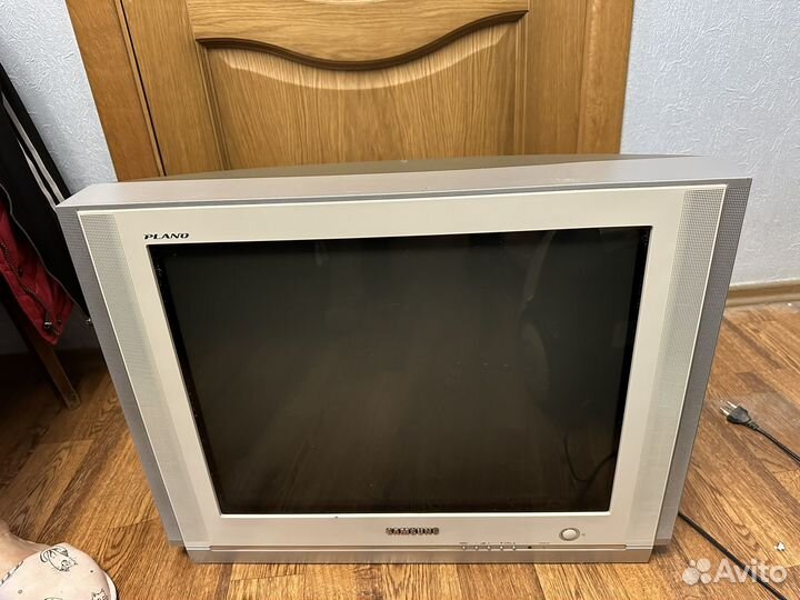 Samsung cs-25m6wtq