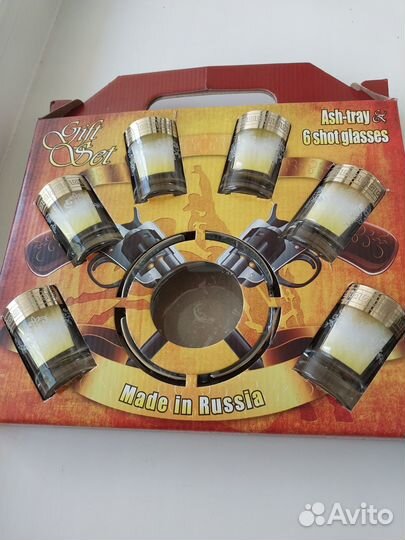 Набор рюмок и пепельницы