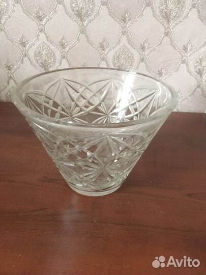 Хрустальная ваза под фрукты