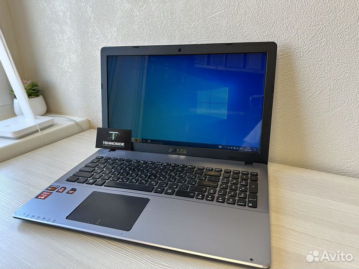 Ноутбук Asus X550Z