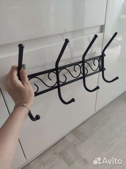 Вешалка металлическая