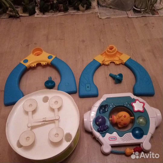 Мобиль и стульчик для купания на присосках
