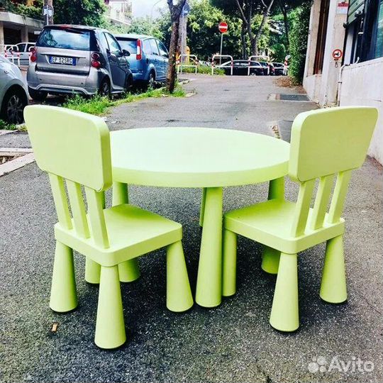 Детский стол и 2 стула IKEA