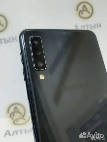 Samsung Galaxy A7 (2018), 4/64 ГБ