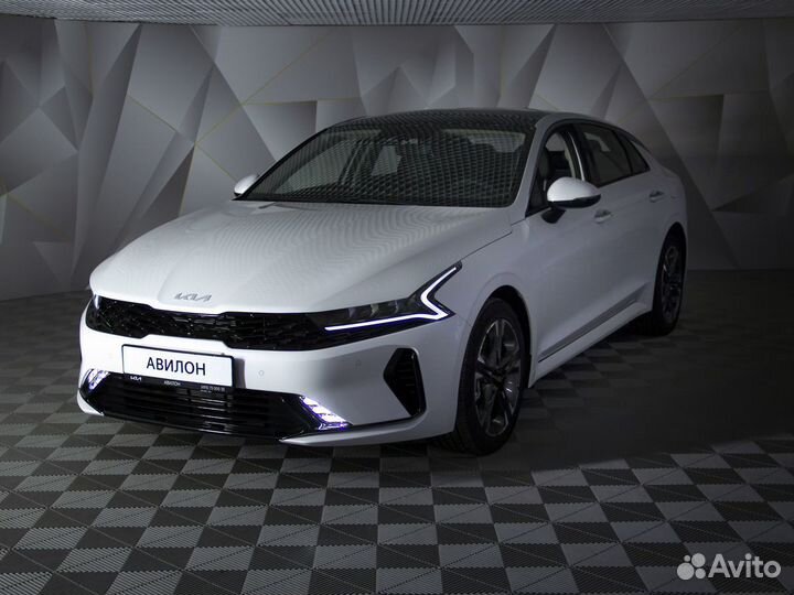 Kia K5, 2022