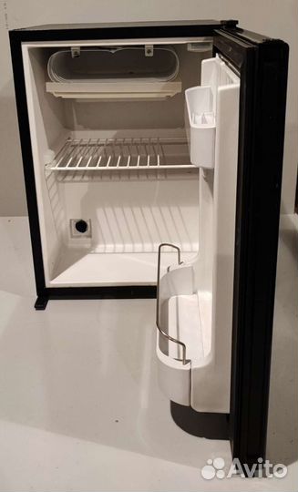 Холодильник vitrifrigo
