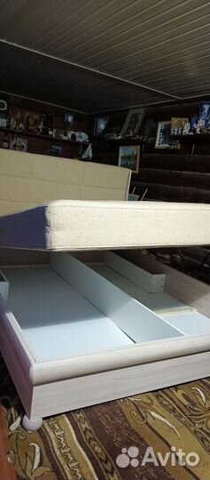 Кровать двухспальная 160 200 бу