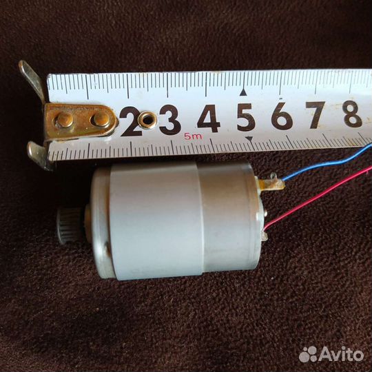 Мини электродвигатель