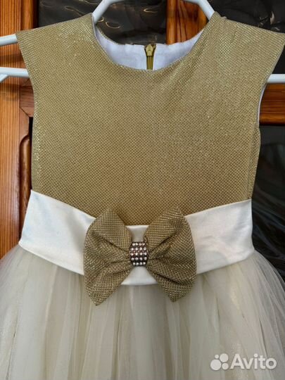 Нарядное платье для девочки