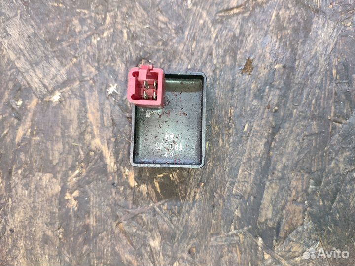 Zx9r 94-97 реле бензнасоса