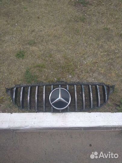 Решетка радиатора mercedes Panamerica AMG GT-R. w2