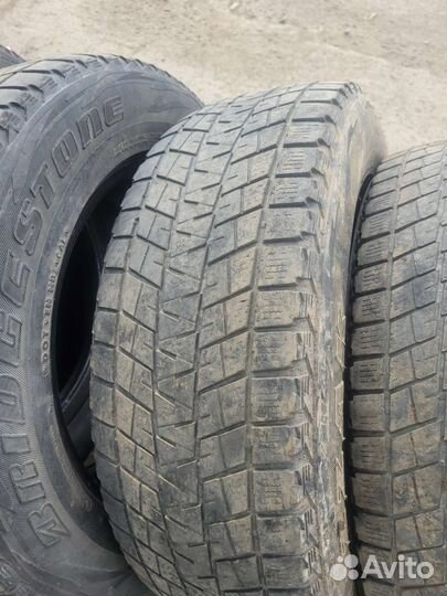 Bridgestone Blizzak DM-V1 215/65 R16