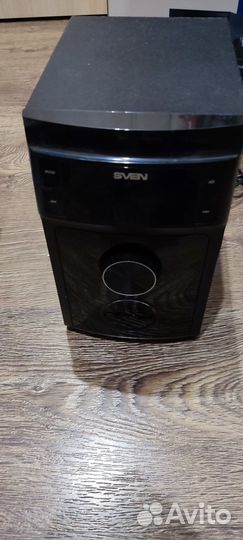 Акустические колонки 2.1