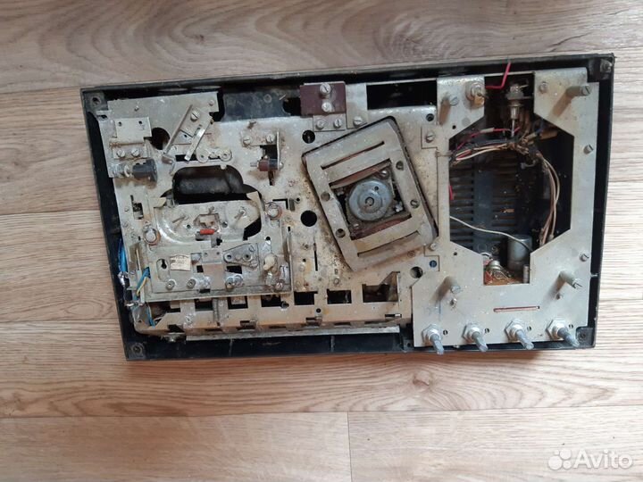 Кассетный магнитофон