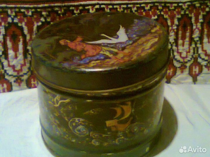 Коробка жестяная Сказка СССР винтаж