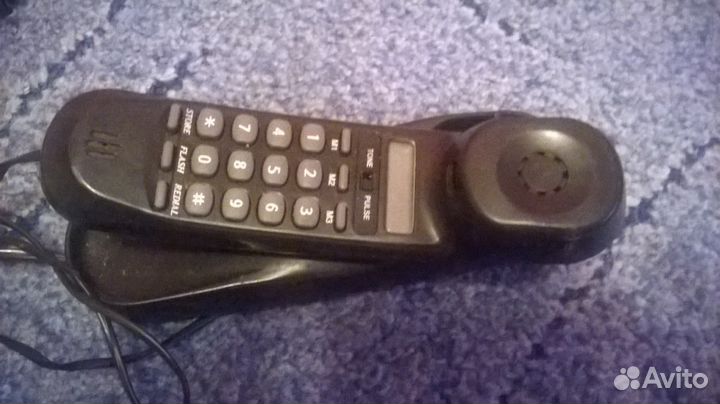Продам телефон