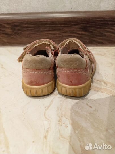 Ботинки для девочки