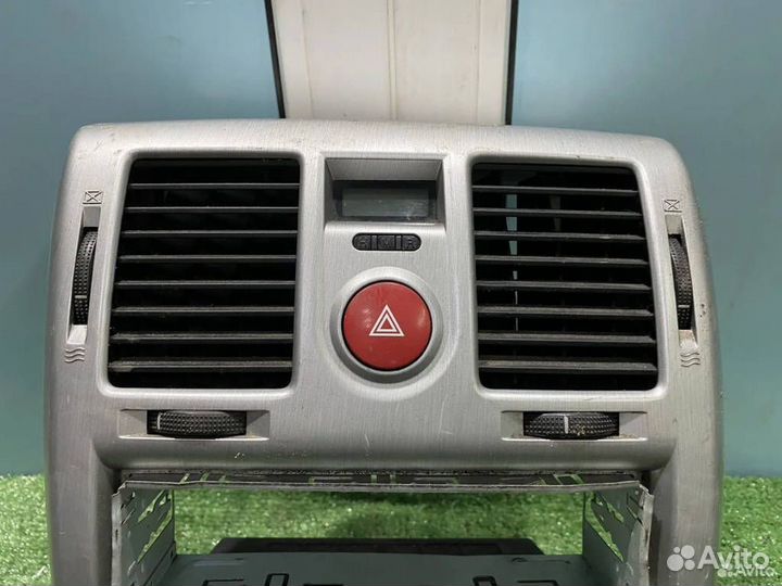Рамка магнитолы Hyundai Getz