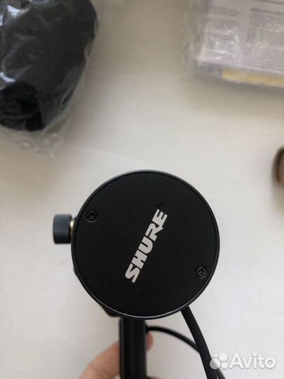 Студийный микрофон Shure SM7b