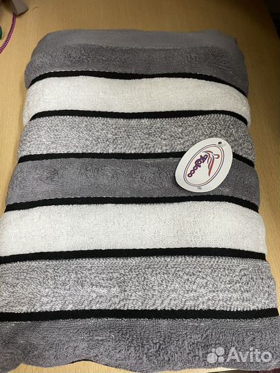 Махровые полотенца новые