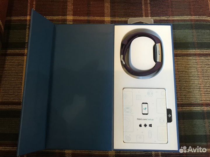 Фитнес-браслет Fitbit Charge 2