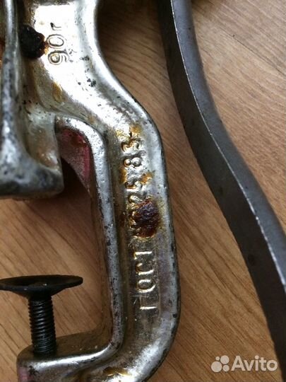 Мясорубка ручная чугунная