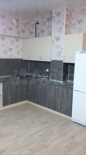 Квартира-студия, 70 м², 1/2 эт.