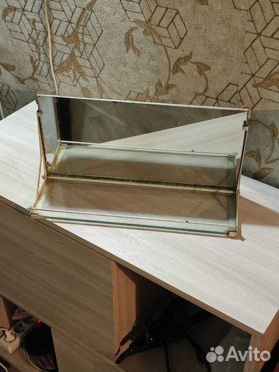 Полка для ванной с зеркалом