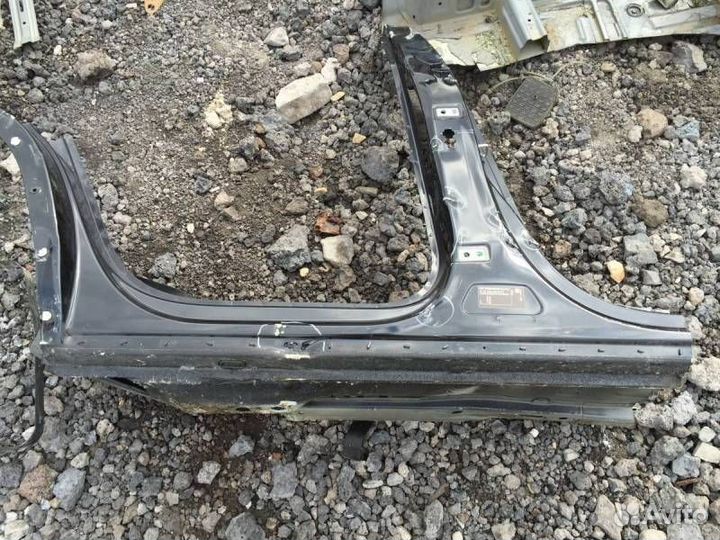 Порог со стойкой правый Skoda Kodiaq