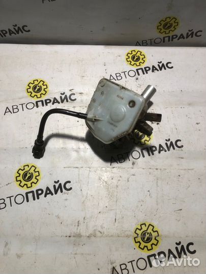 Главный тормозной цилиндр Peugeot 308 EP6 2008