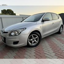 Hyundai i30 1.4 MT, 2010, 233 260 км, �с пробегом, цена 588 000 руб.