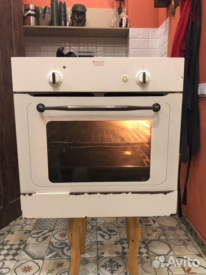 Газовый духовой шкаф Hotpoint Ariston