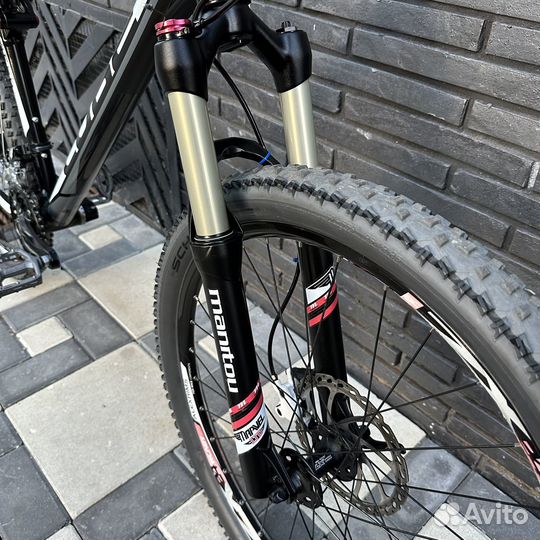 Cube XMS двухподвес германия XT / воздух масло