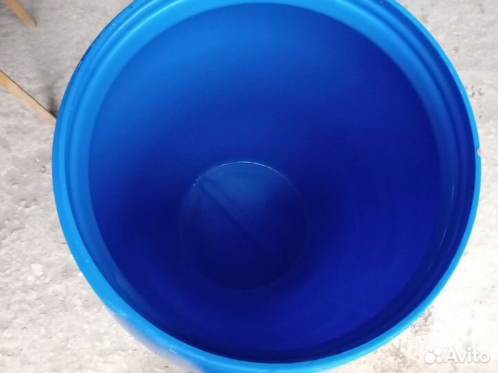 Бочка пластиковая пищевая 227 литров с крышкой и30