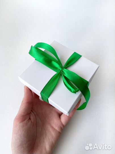 Брошь горошек