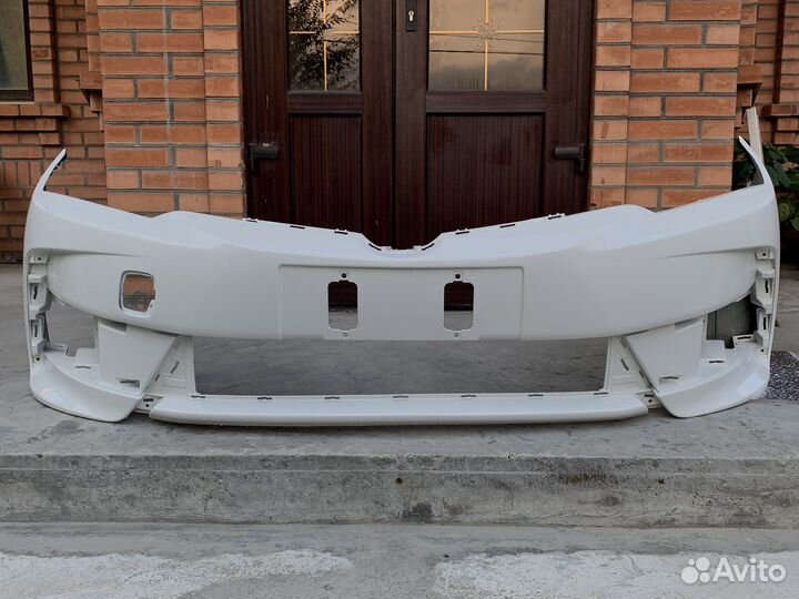 Бампер передний Toyota Corolla Е180 рестайлинг