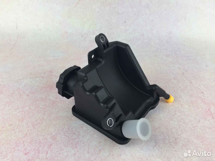 Бачок гур Mercedes GLK X204 (дизель)