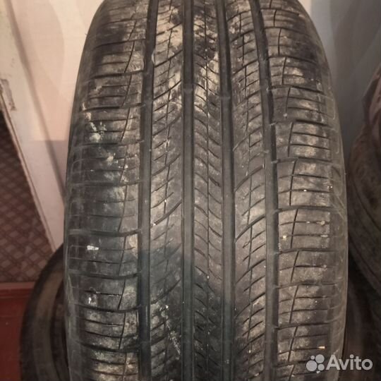 Hankook Dynapro HP2 RA33 235/50 R19 99V