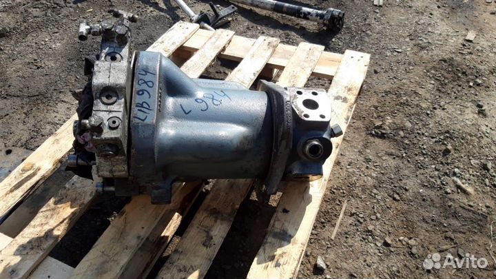 Центральный коллектор на экскаватор Liebherr R984C