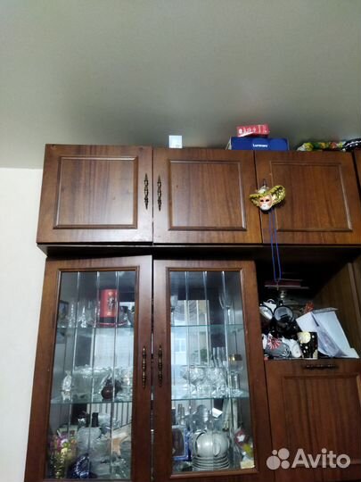 Шкаф сервант
