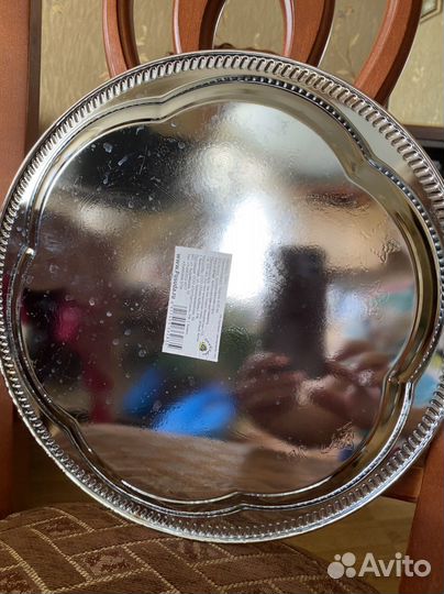 Поднос круглый из хромированной стали