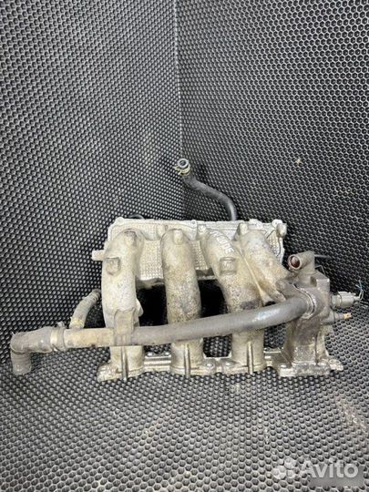 Впускной коллектор Nissan Primera P11 SR20DE