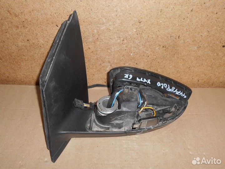 Зеркало левое Volkswagen Polo Хетчбек