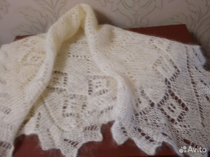 Пуховый платок. Шарфы махеровые. СССР