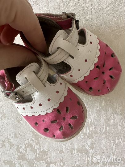 Сандалии для девочки